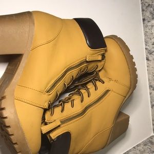 Zigisoho manolo style brat boot